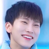 은행 (@svl_s2) 's Twitter Profile