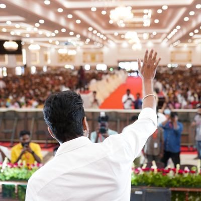 //DETERMINATION WHEN U HAVE NOTHING ATTITUDE WHEN U HAVE EVERYTHING 🔥//DIE HARD FAN OF THALAPATHY 😎//CSK LOVER 💛//