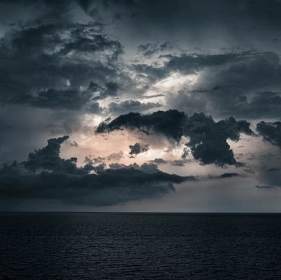 robrondiaries's profile picture. If I could give advice to my younger self it would be 'don't get invested in a soap opera'