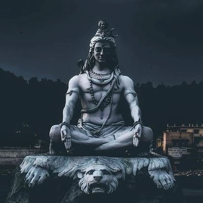 एक सनातनी हिन्दू
महाकाल भक्त
अहिंसा सत्यमक्रोधस्त्यागः शान्तिरपैशुनम्।
दया भूतेष्वलोलुप्त्वं मार्दवं ह्रीरचापलम।।
📝➡ ❤
RT is not endorsement.
हर हर महादेव