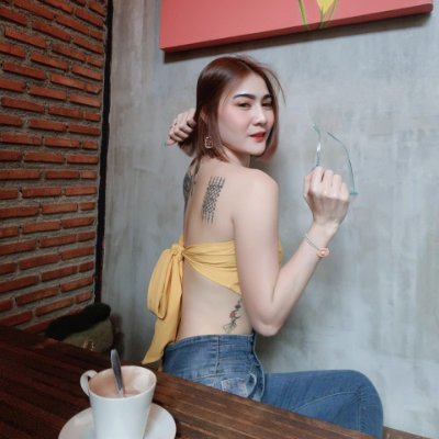 ᴊᴜꜱᴛ ʜᴜɢ♡💐
ไม่ได้อยากมีกันแค่เช้าวันใหม่ แต่อยากมีกันไปตลอด:)