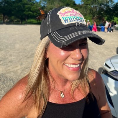 MAGA🇺🇸TRUMPER 2015❤️TENNIS PLAYER🎾 LOYAL TO A FAULT🫶🏼MARRIED W/3KIDS, GUN OWNER🔫 FAMILY FIRST, NOT TIRED OF WINNING🥳