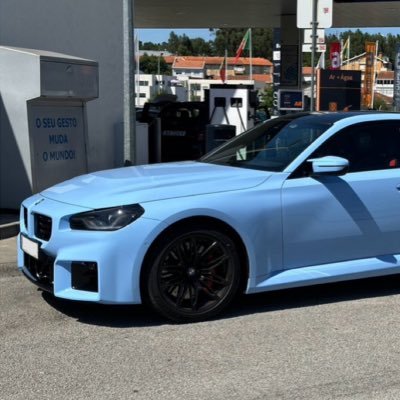 solana995's profile picture. 