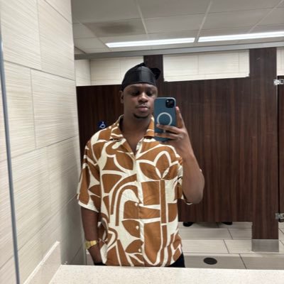 𝘐 𝘓𝘐𝘝𝘌 𝘛𝘏𝘌 𝘓𝘐𝘝𝘌 𝘐 𝘋𝘌𝘚𝘌𝘙𝘝𝘌 •𝑨𝑩𝑻. 𝑶𝑸𝑷🐐✊🏿🥀 •𝘉𝘦 𝘩𝘰𝘯𝘦𝘴𝘵 •𝘈𝘳𝘤𝘩𝘪𝘵𝘦𝘤𝘵👨🏾💻📍🌴𝑻𝒂𝒎𝒑𝒂,𝑭𝑳 • •🤍