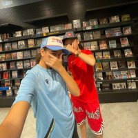 leeonorrodriguezz (@laburckhardtt__) 's Twitter Profile