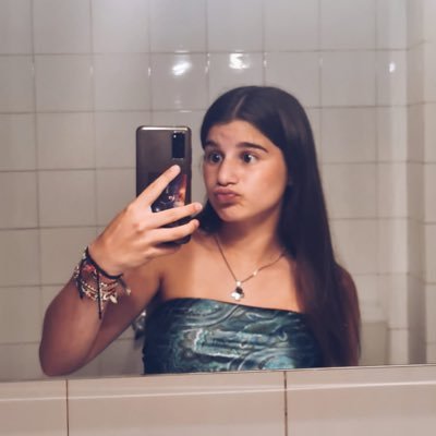 evarodriguess1's profile picture. 1904❤️🦅