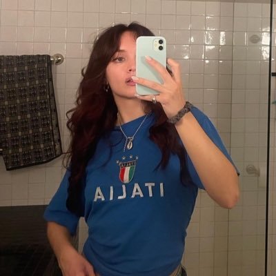 Giulia87425397's profile picture. Hello there