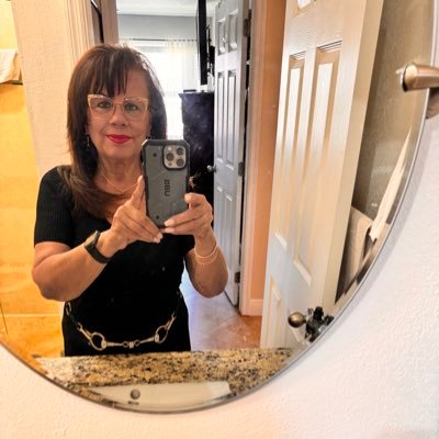Delia5872617081's profile picture. 