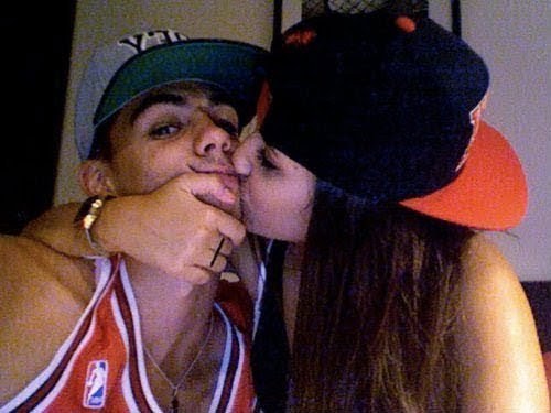 eu aaamo, eu sofro, eu choro, eu quero, eu não posso, eu não tenho, eu tento, eu luto, eu morro.