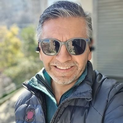 RFigueroaAyala's profile picture. Administrador Público, 
MBA y Master en Dirección Empresas. Institutano(Cuando había Excelencia y Mérito)
Proyectos de Impacto e Innovación Social
 Azul de 💙🤘