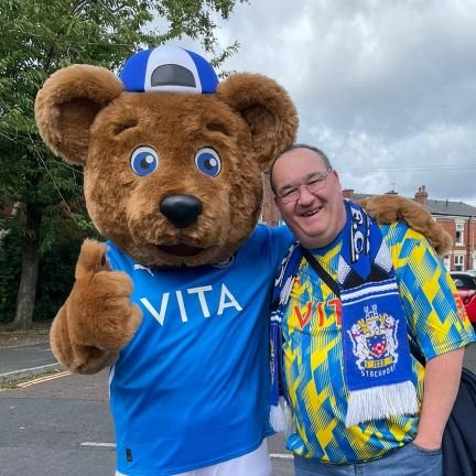 Phendrena's profile picture. PC Gamer, Retro Gamer, Father, Crown Green Bowler, Occasional Streamer.... Ever so slightly mad!!! Lives in Huddersfield. Born and bred in Stockport.