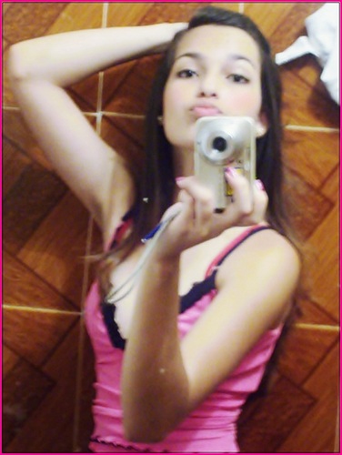 Eu sou o que sou é nao quero mudar
se alguem gostar de mim vai ser por aquilo que eu sou nao por aquilo que ela quer que eu seja