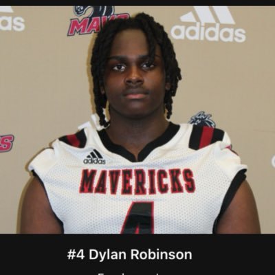 5'10 200 Ibs || DE/LB || Class Of 2028 || GPA 4.0 || Student Athlete || @GoMavsFB ||