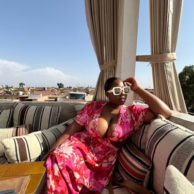Lover of Travel ✈️ | Psalms 16:8 | Forever Grateful 🥂💫