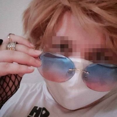 rivsplender's profile picture. silly, bratty, fun. your spoiled little royal. sweet and sour, k1nk-friendly, I can do it all~ so let me break you and gimme alllll your cash, piggy... ♡