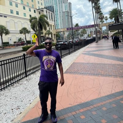 IG: mack_wade SC:macknoroni TikTok: mack_lowry To Follow Me is To Know Me.. #USM16🦅 ΩΨΦ FALL’20 Tr3DawG Nu Xi 🐶⚡️