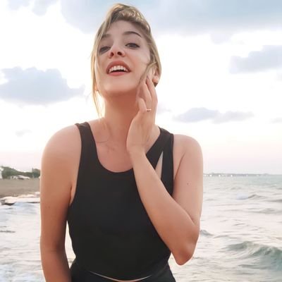 SeymaGul11's profile picture. Edebiyat hayattır, Adanalı olmak ayrıcalık ✌🏻