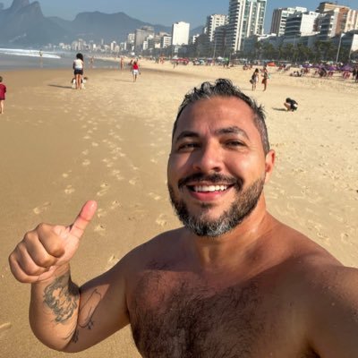 👨🏻💻Analista de Sistemas e Data Science & Analytics no LinkedIn. 🗣️Especialista de nada um pouco no Twitter. 🐠Pisciano raiz nas vivências.