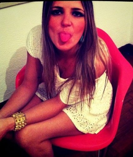 💌 camila@anamariabraga.com.br