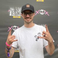 TJ (@itstjdotwav) 's Twitter Profile Photo