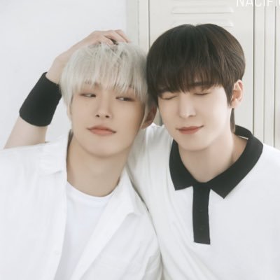 nadineaishaa_'s profile picture. 