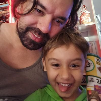 Twitch Affiliate, Keep living happy! 😊,❤@ChynneyEvans and loving father to my beautiful boy Caldan