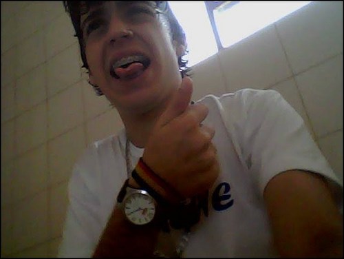 Lumiiiinoso ,ㅤㅤ ♫♪ é o briiiilho do cordão , a chave do megane é de carttão ♫♪