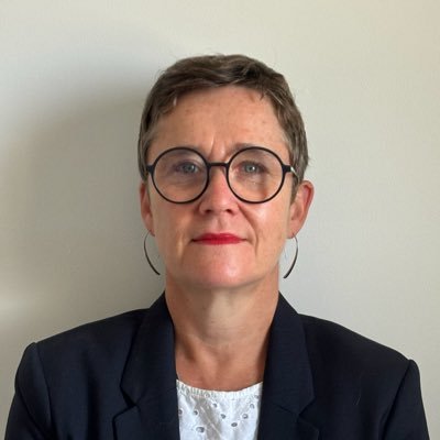 sduchet's profile picture. Sous-préfète de Thiers. Compte personnel.