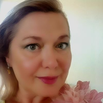 True Cosmopolitan is a branded Global Guru: Russian from Donetsk (used 2b Ukraine), living in The Netherlands, having a half-Greek son, a Polish/Dutch husband!