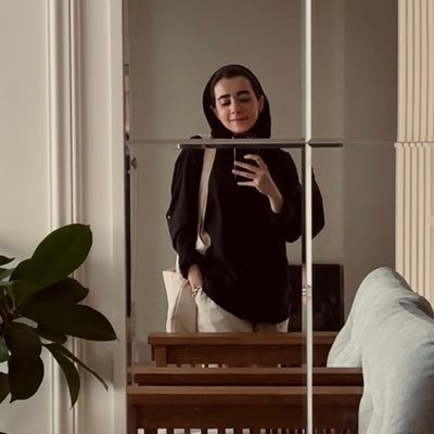 IAmNotLouies's profile picture. زن، زندگی، آزادی