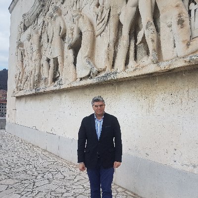 AnAlkurdi's profile picture. محلل للشؤون السورية والشرق أوسطية.