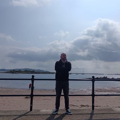 37. Coventry. Member of @covblazehockey media team. Co Host of the @3on3Podcast