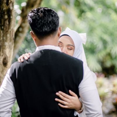 Edelweisss26's profile picture. Wanita biasa...
Bertemu lelaki yang luar biasa.

080724~