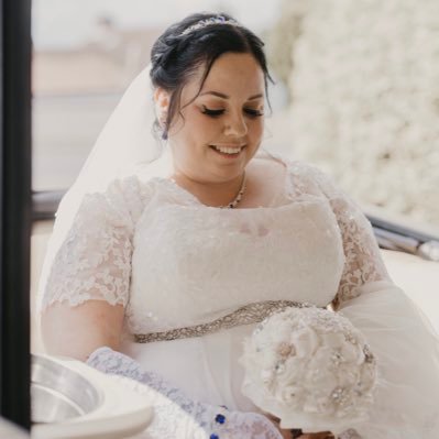 Northern Irish 🇬🇧 Married to Harry 💍 Dog mum 🐶 ex PT 💪 Faith in Jesus 🙏 Godparent 👶 Mama 🩷