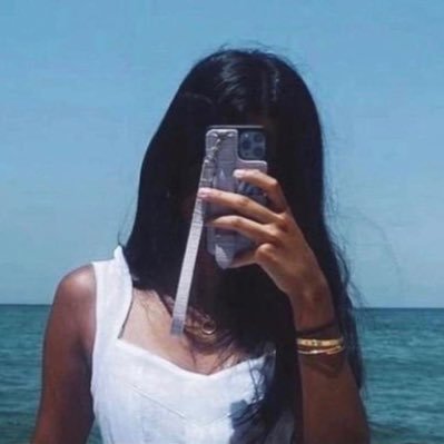 lovelaughi's profile picture. 🌷