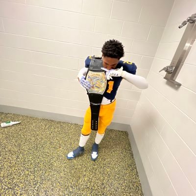 Strong Safety/Defensive end 5