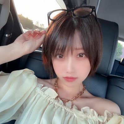 yuzz1225's profile picture. 元不登校のひきこもりからネオン街のアイドルに転身したNo.1キャバ嬢、冬でもかき氷食べるあたおかです