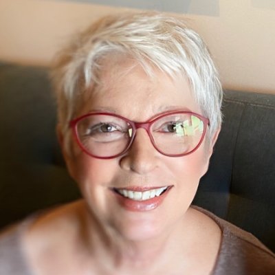 Retired and happy. Constant reader, sketchy blogger. Our mandate was to keep DJT out of Our House. How DID it get so late so soon?