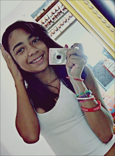 Talvez eu converse contigo, mentalmente. E torce para que você esteja fazendo o mesmo.♫♫[...]
