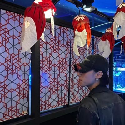 안녕~ 나는 에이티즈를 듣는 걸 좋아해! 현재 한국어를 배우고 있어, 이 계정은 내가 한국어 실력과 타이핑을 연습할 수 있게 해줄 거야!!
