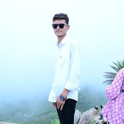 manujathodu's profile picture. शिक्षा 
••'college student'••
100% follow back