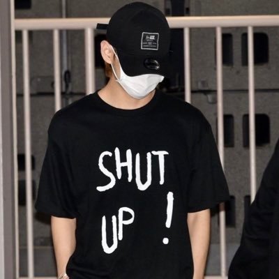 I can be blunt sorry if I offend someone with my bluntness,
I just wish to be free
Demi sexual, savage like min YOONGI