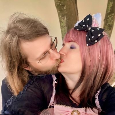 LinaNekolita's profile picture. Love Animals, Japan, 
Harry Potter ⚯͛ Ϟ 9¾ △⃒⃘
#Ravenclaw in my heart
Hobbies : Imagine, Create & Draw
Member and Cosplayer of #JustDance