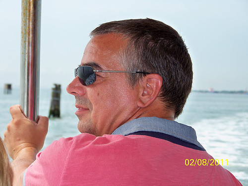 EddyvWvD's profile picture. Samen werken aan veiligheid.
Om te komen tot een veiligere woon, werk en leefomgeving voor iedereen!