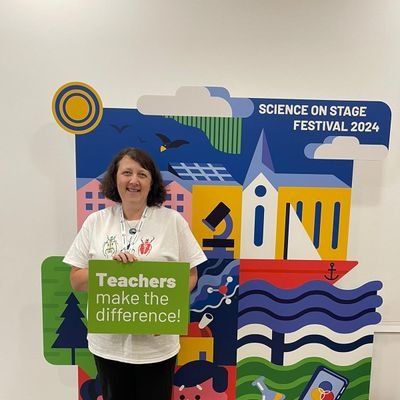 Primary school teacher, science and phonics lead, enthusiastic cook, avid reader, and keen dressmaker.