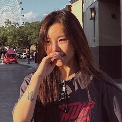 ⥠mamamoo OT4 beggar ⥠girl group enjoyer ⥠she/her âĄ
