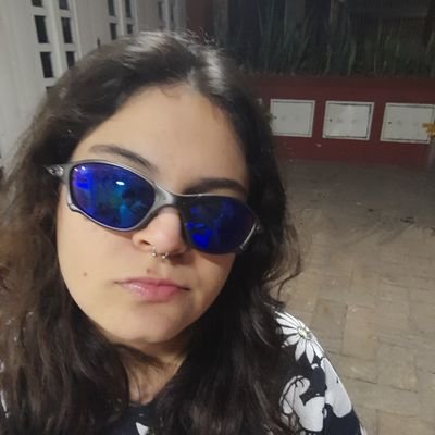 •meu diário público
•mais de 17 anos e vacinada
•TTPB
•@bia._.arts2233 pra ver minha tentativa de fazer arte lá no Instagram
.Bia da Bia