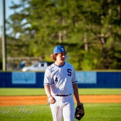 Obe_10's profile picture. Sports: Baseball and basketball 
Love to do: fish and hunt