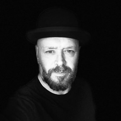 dad. artist. storyteller. baritone. #neurospicy. Live-drawing #quizzymondays. Founder / CEO @kavaleertweets. IG @croonytoons TikTok @drew_draws_stuff (he/him)
