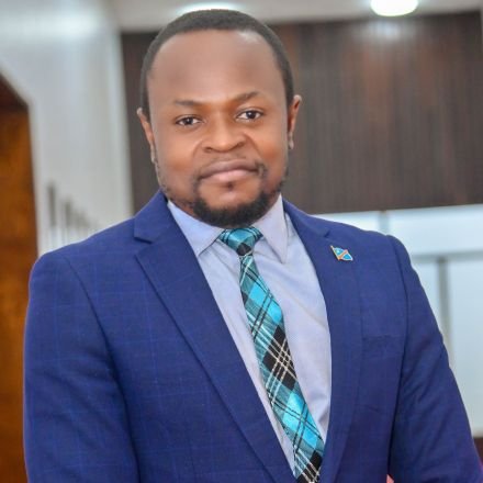 JKabessa96776's profile picture. Journaliste-Editorialiste sociopolitique,Diplomatique et Sportif. Consultant en Communication et Analyste. Electoral. Rap.- https://t.co/w5j2zo46i6 l'OSPC (Société Civile)